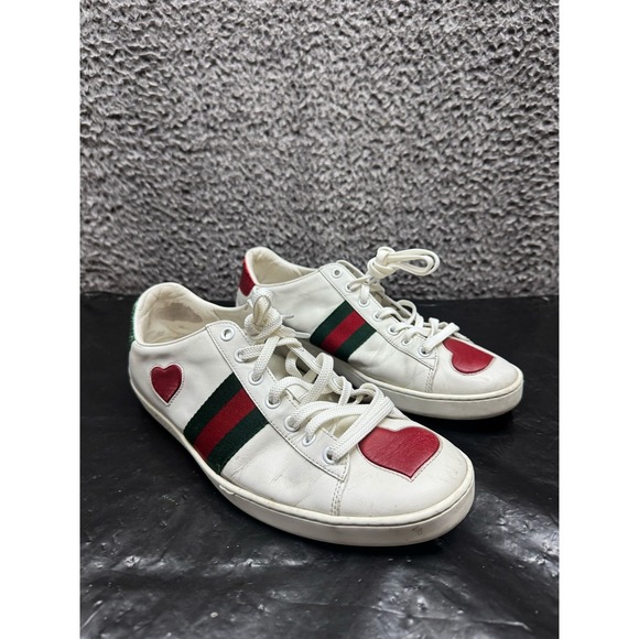 Gucci‎ Ace Embroidered Hearts Low Cut Sneakers White Womens Size 40.5 EU